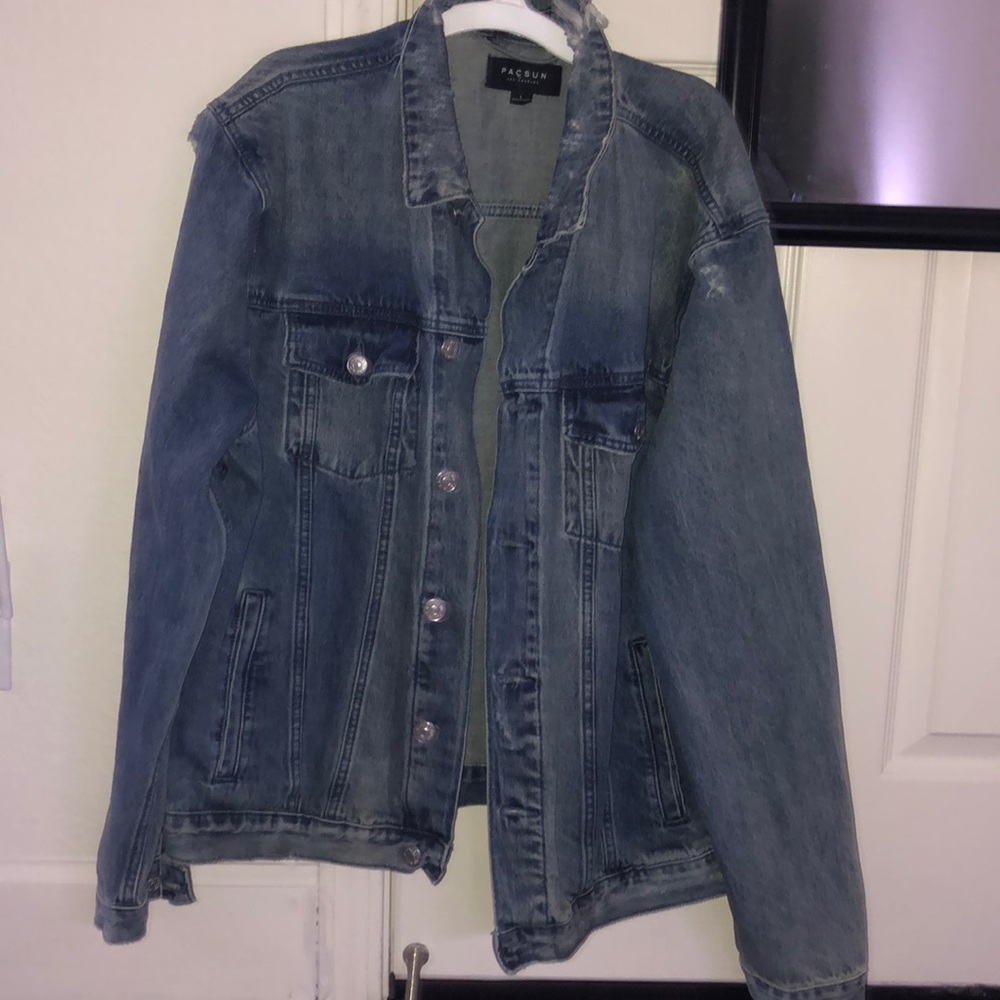 PacSun dark wash jean jacket, distressed